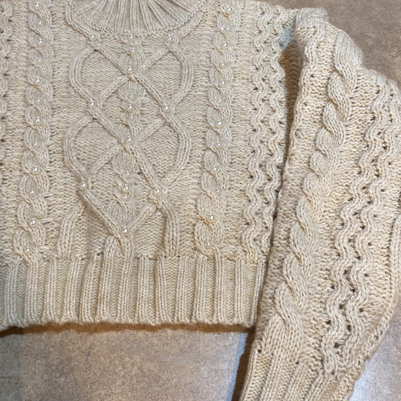 Womens she + sky sweater large with pearl accents cropped sits at the waist - Picture 3 of 7